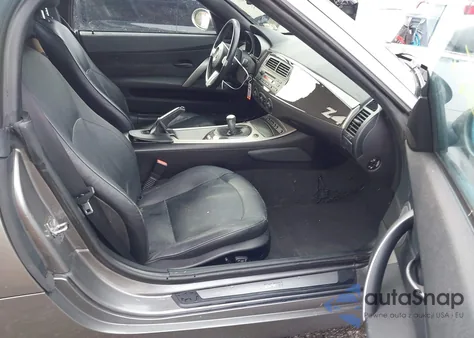 2004 BMW Z4 2.5I z USA, uszkodzony, nr VIN 4USBT33534LR68648